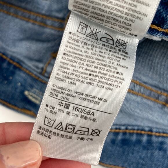 Old Navy Medium Wash Mid Rise Cuffed Denim Jeans Size 0 - Picture 5 of 7